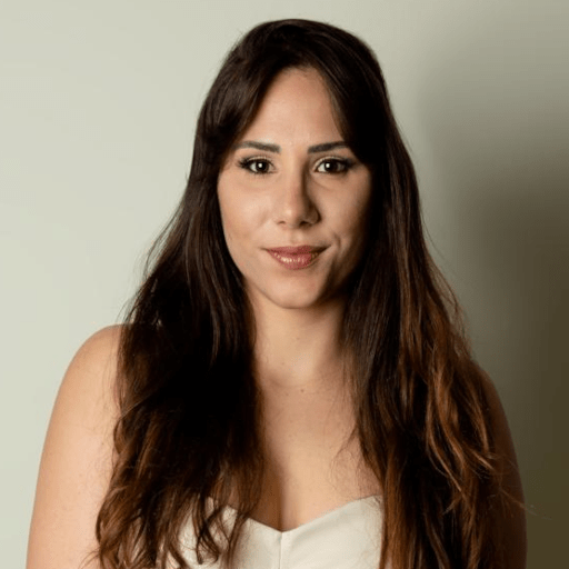 Alêssa Ulm - Advogada especialista em Direito Tributário pelo Instituto Brasileiro de Ensino, Desenvolvimento e Pesquisa – IDP